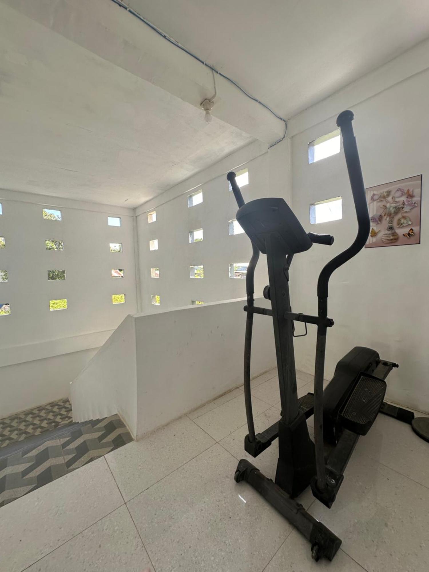 D'Flora Homestay ลาบวนบาโจ ภายนอก รูปภาพ