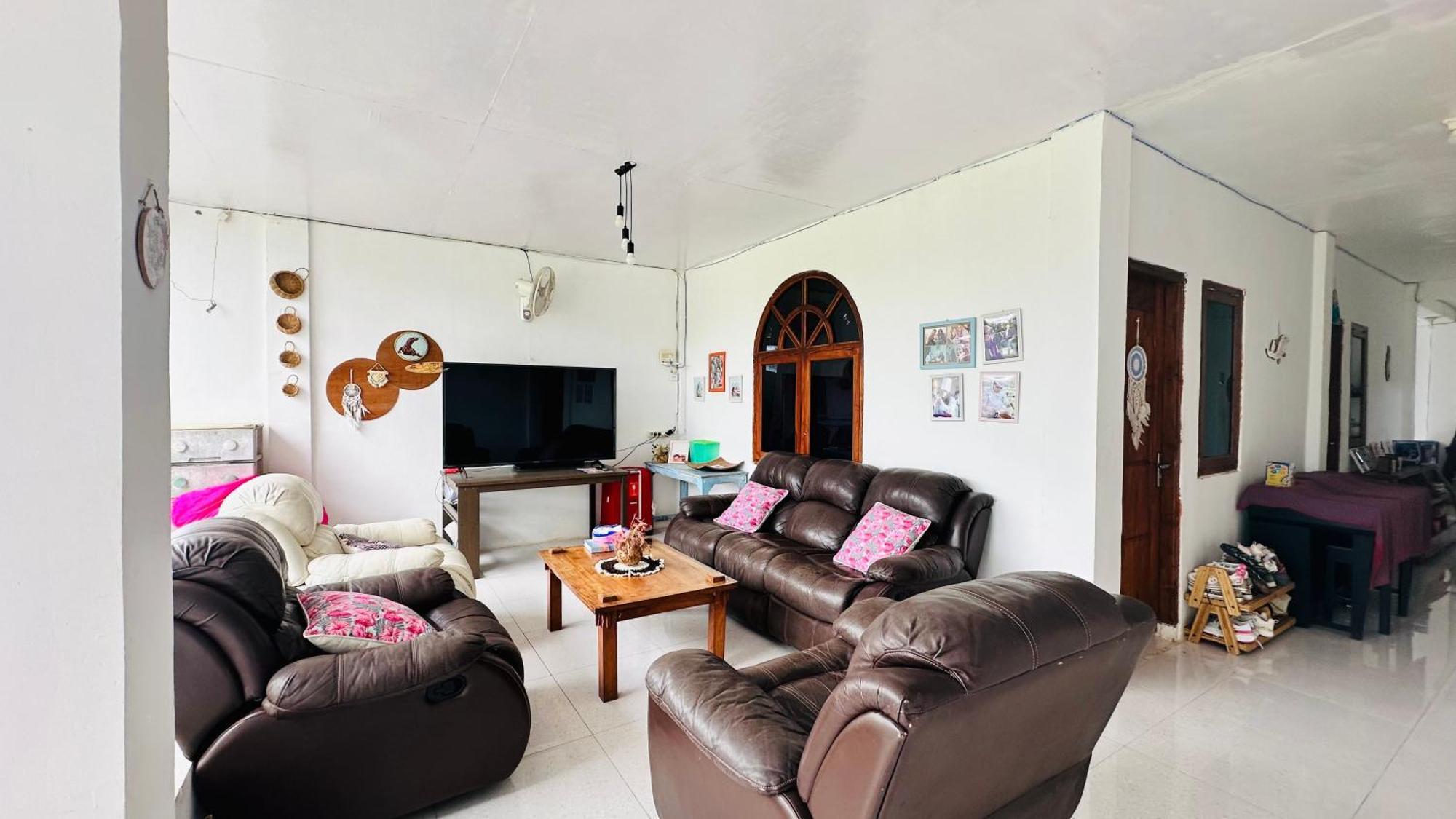 D'Flora Homestay ลาบวนบาโจ ภายนอก รูปภาพ
