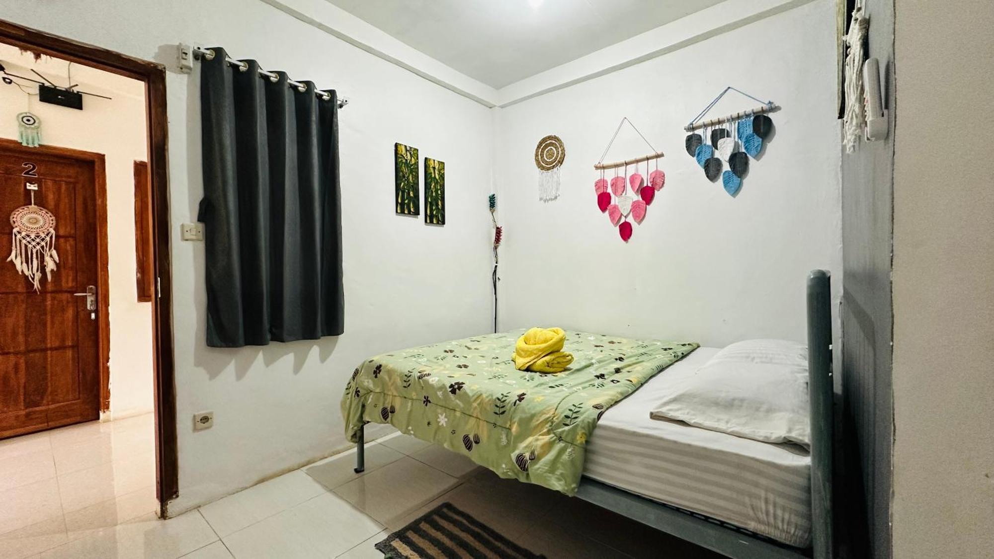 D'Flora Homestay ลาบวนบาโจ ภายนอก รูปภาพ